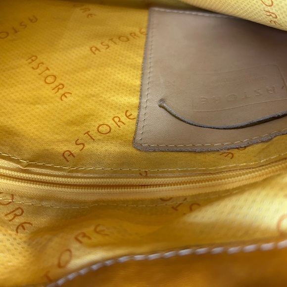 Astore smaller leather colourful bag excellent used condition - Picture 8 of 14